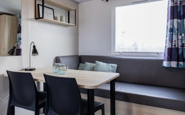 Chalet in Friesland Near Alde Feanen