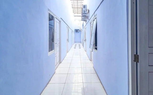 RedDoorz near Stadion Wilis Madiun