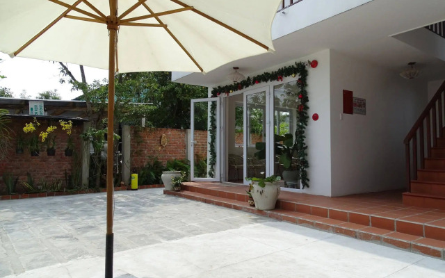 Ylang Garden Villa