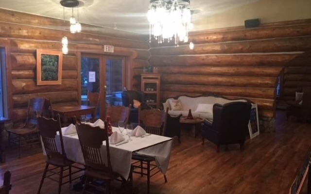 Spruce Hill Resort & Spa