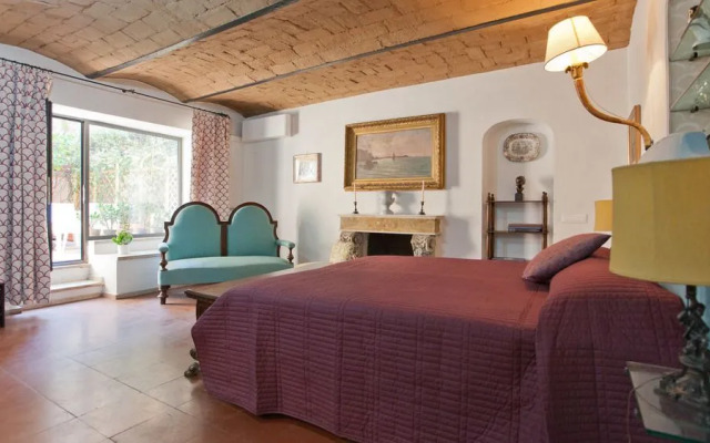 Rental in Rome Arco Ciambella Studio