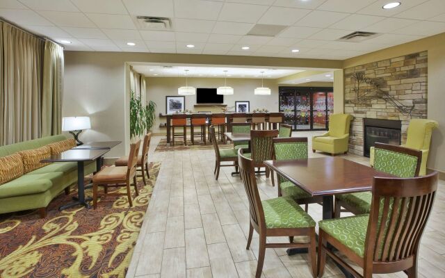 Hampton Inn Brockport, NY