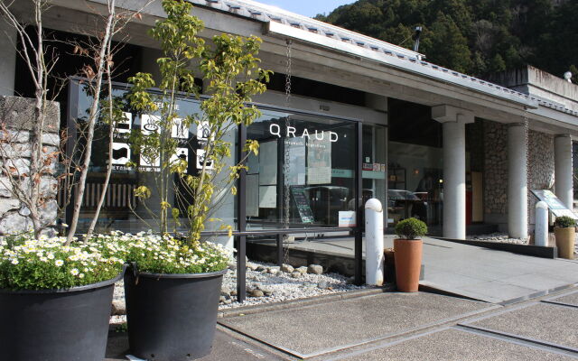 Tosawashi Kougeimura QRAUD