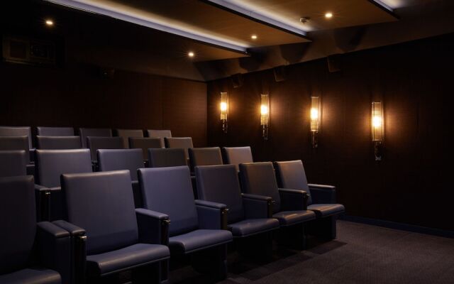 Another Place, The Machrie