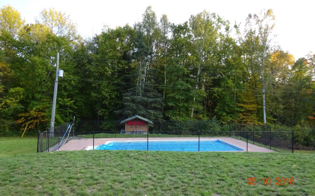 Quiet Bay Inn & Café