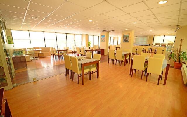 Abaylar Hotel