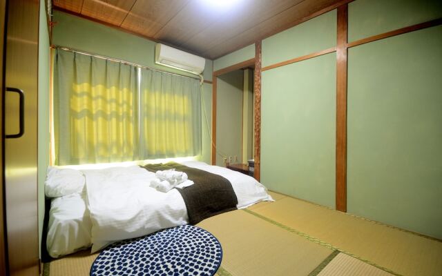 Samurai Apartment