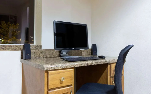 Super 8 Anderson/Clemson Area