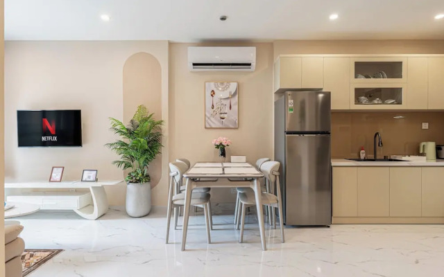 LA Nest 1BR  River View  Near Vincom