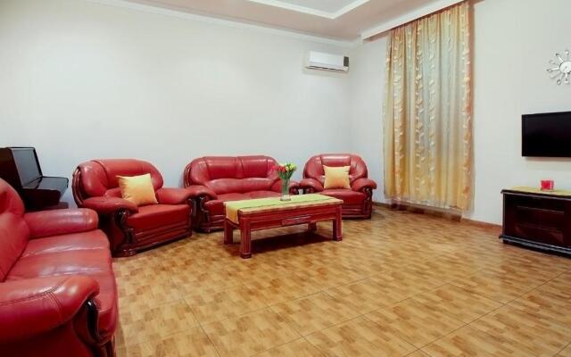 1 Bedroom Apartment near Vernissage