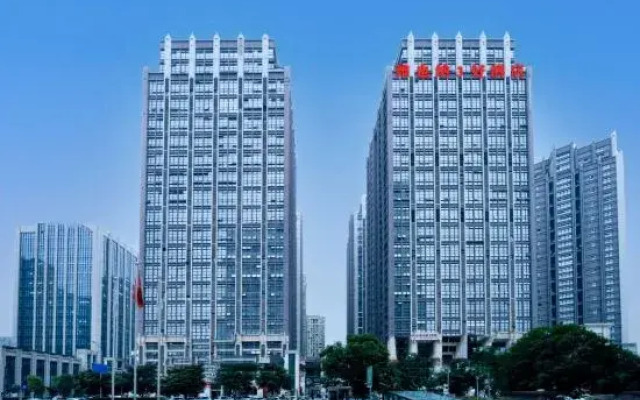 Vienna 3 Best Hotel (Chongqing Jiangbei Airport Sunac Central Plaza)