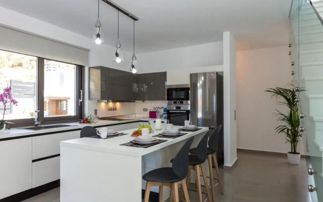 Eolia Villa, beach relaxation, By ThinkVilla