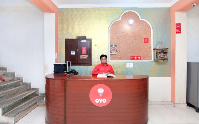 OYO 10239 Holiday INN Paradise