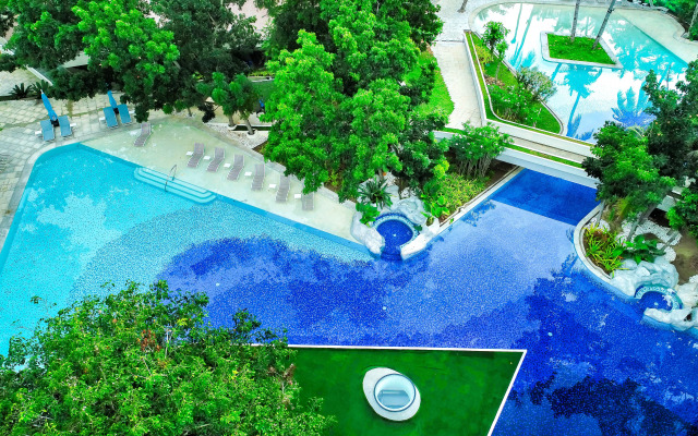 Tambuli Seaside Resort and Spa