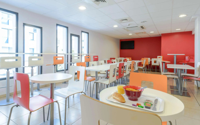 Première Classe La Rochelle Centre - Les Minimes