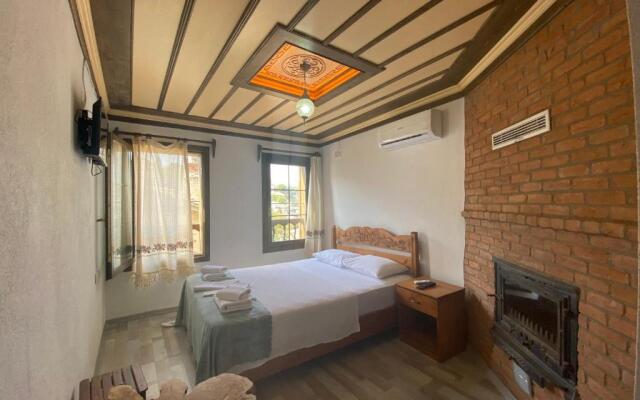 Şirince Larin Otel