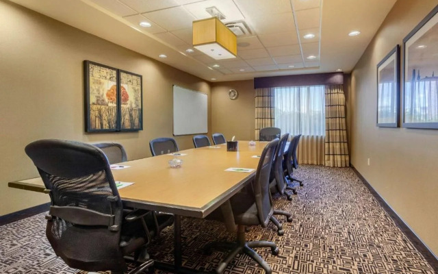 Cambria Hotel Fort Collins