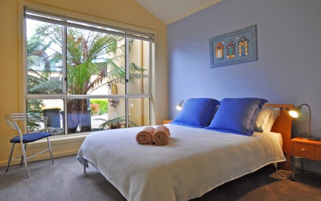 The Sails 4 - Central Location