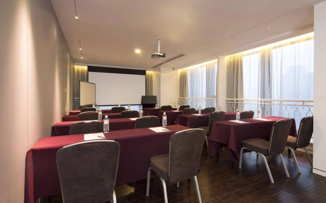 Suning Auraya Suites