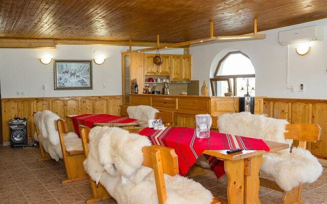 FM Premium Guest House - Kalimantsi