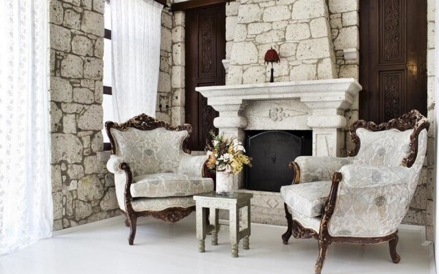 Taskonak Alacati Butik Hotel