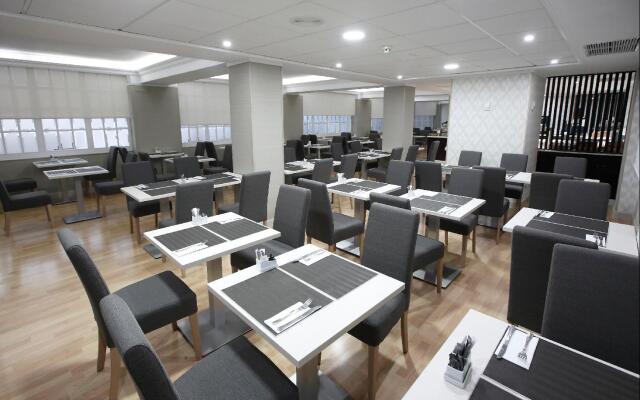 Hotel Sercotel Carlos III