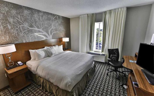 Fairfield Inn & Suites Savannah Midtown