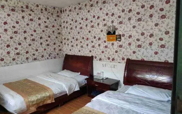 Hefeng Hotel