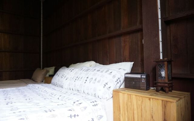 Kaampuju Cafe and Rooms