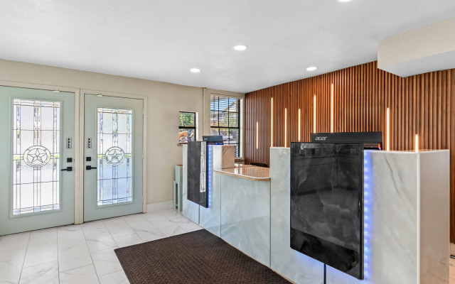 Super 8 by Wyndham Fredericksburg