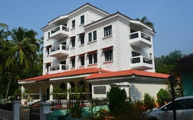 Silver Sands Hide Away