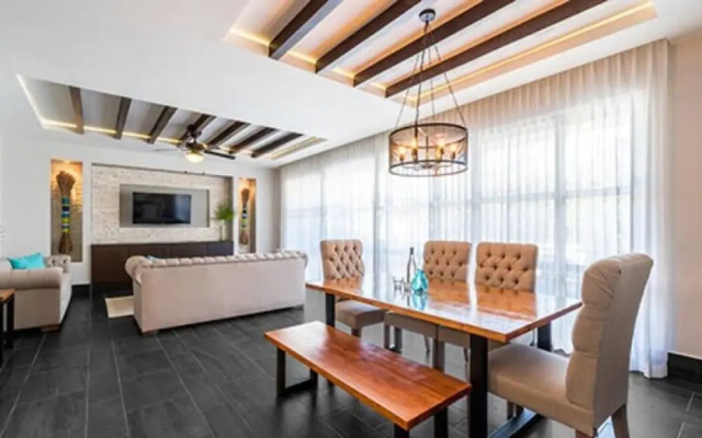 Bright full furnished 2 bedrooms