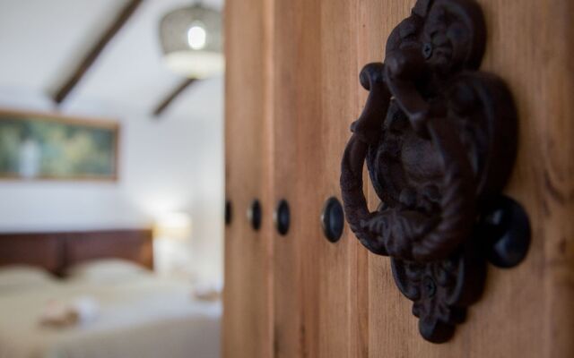 Hotel Rancho Los Lobos