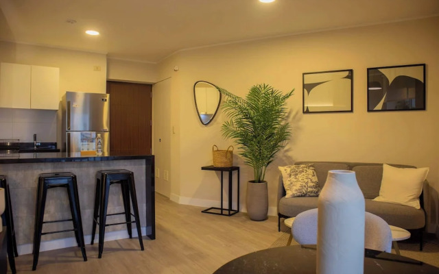 w Exceptional 1BR w Balcony in San Isidro