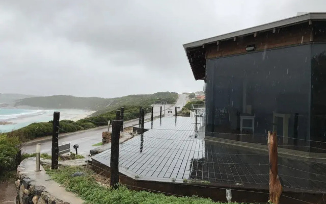 Ocean View 180