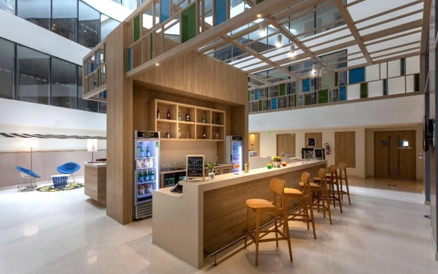 Holiday Inn Express & Suites Bengaluru Old Madras Road by IHG