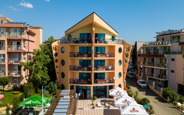 Family Hotel Evridika