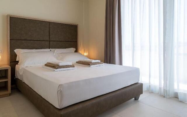 Palace Lido Hotel Suites