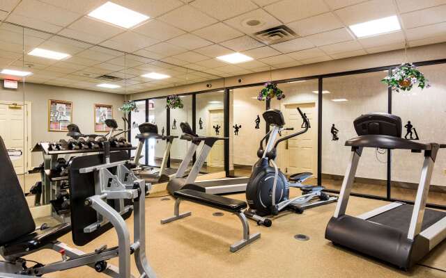 Quality Inn Near Joint Base Andrews - Washington Area