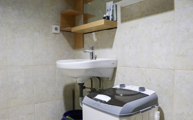 Comfort Stay Studio At Tamansari The Hive Apartment