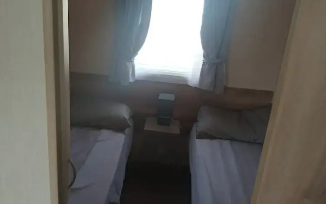 Abi Caravan Sleeps 8 Lyons Winkups Holiday Park