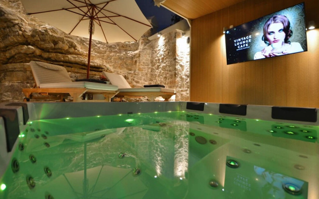 Villasonboard Rock Villa 3bed Jacuzzi Seaside