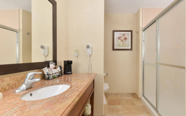 Hampton Inn Clinton, IA