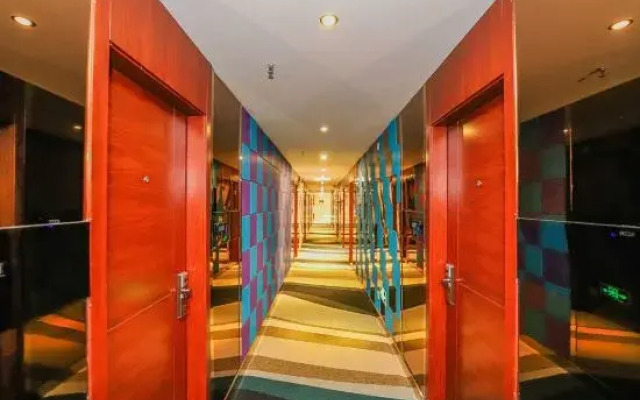 8 Days Hotel (Minhang Jiaotong University Branch)
