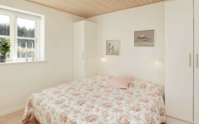 6 Person Holiday Home in Hirtshals-by Traum