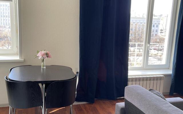 Апартаменты на площади Горького 4