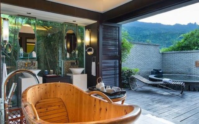 Qixianling Baoting Liyuan Hot Spring Hotel