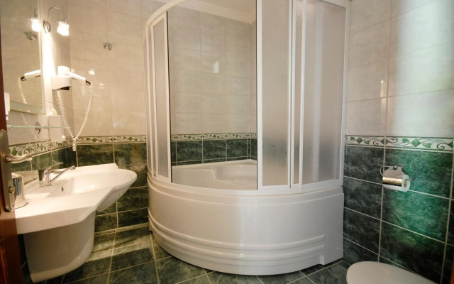 Kutle Hotel