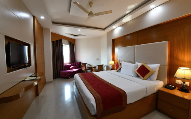 Hotel Anand International