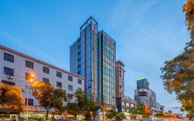 Chinese E-House Unmanned Sharing Hotel (Yushan Qili Street)